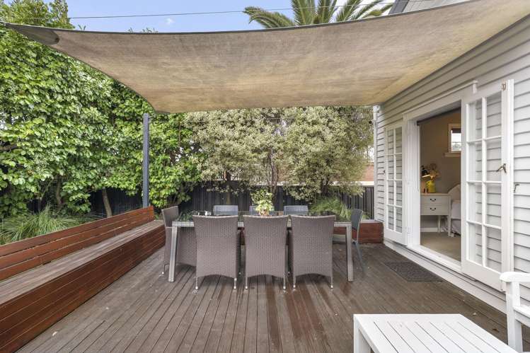 2/3 Haig Avenue Three Kings_11