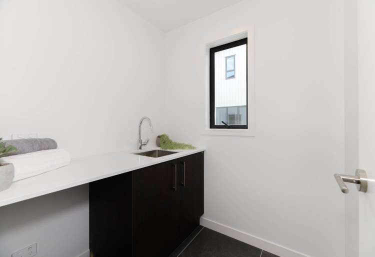 B/20 Arataki Views Way Glen Eden_15
