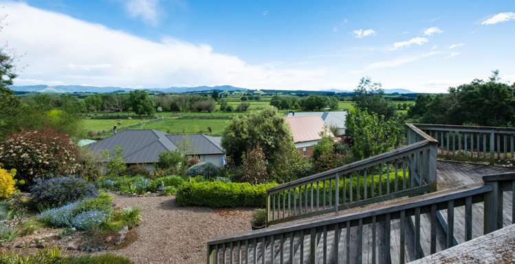 1606 Cust Road Cust_15