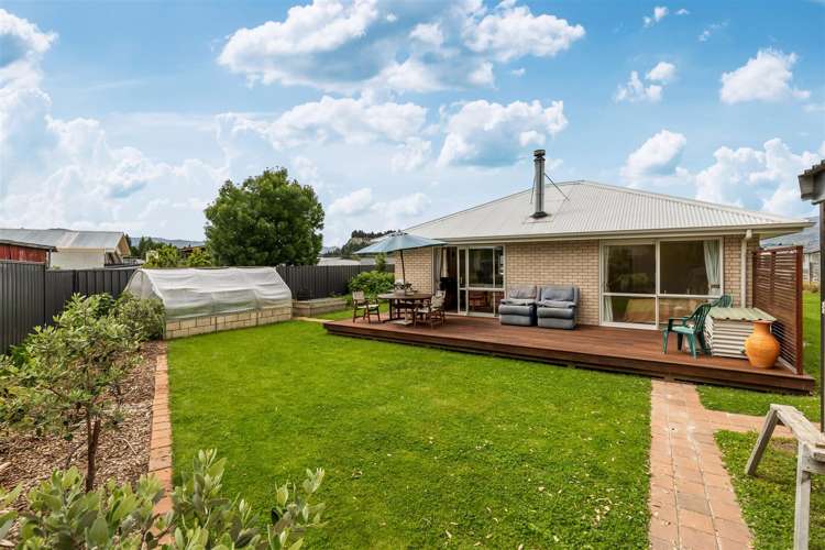 3 Hebbard Court Albert Town_11