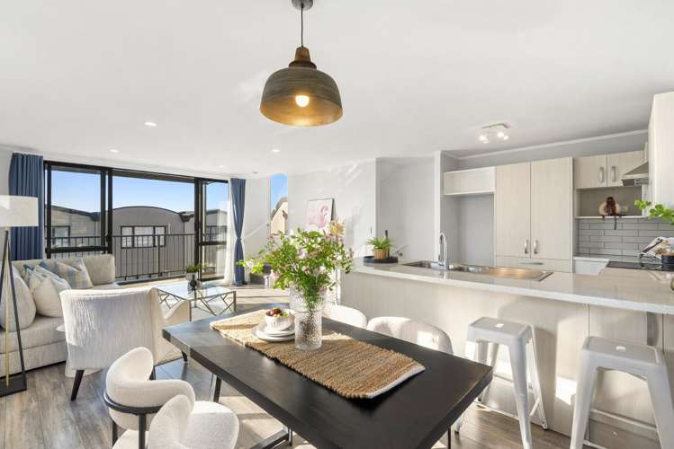 2/8 Flynn Street Birkdale_16