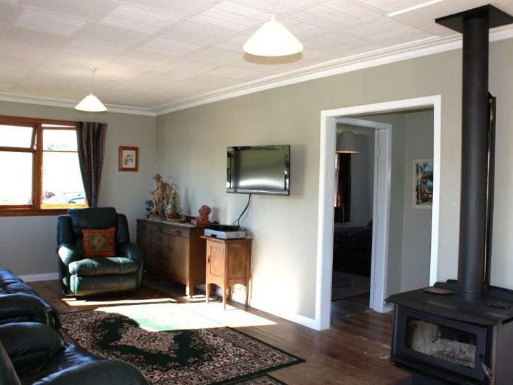 7 Cemetery Road North Clinton and Surrounds_7