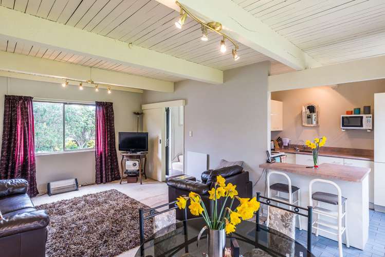 114 Akaroa Drive Maupuia_2