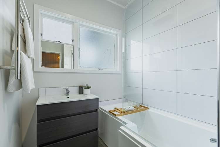 27 Church Street Waipawa_12