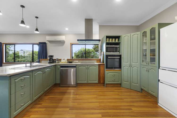 300 Awai Road Tarurutangi_11