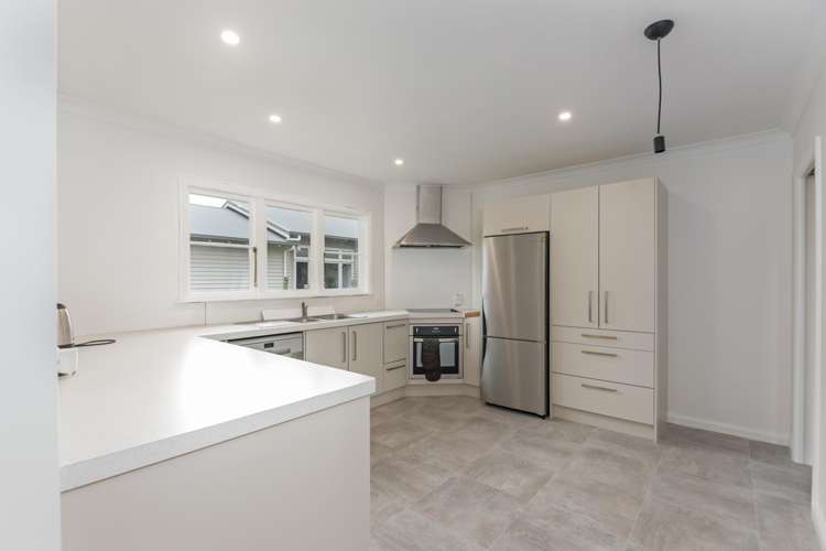 23 Burns Avenue Takaro_7