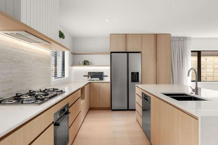 27 Kauri Point Drive Rototuna North_4