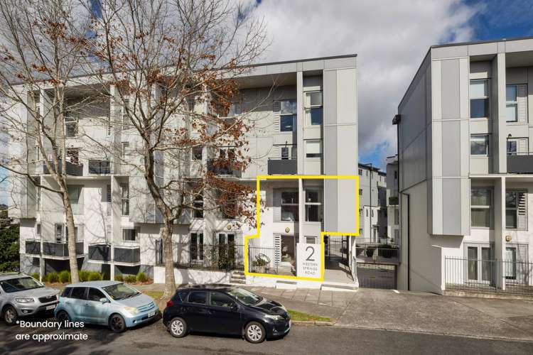1/2 Western Springs Road_0