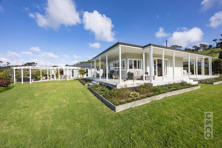 93 Alf Access Road Helensville_9