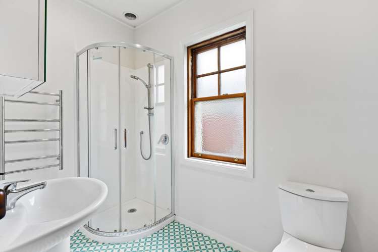 166 Rongotai Road Kilbirnie_11