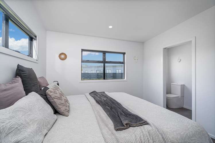 5 Riria Way Matarangi_10