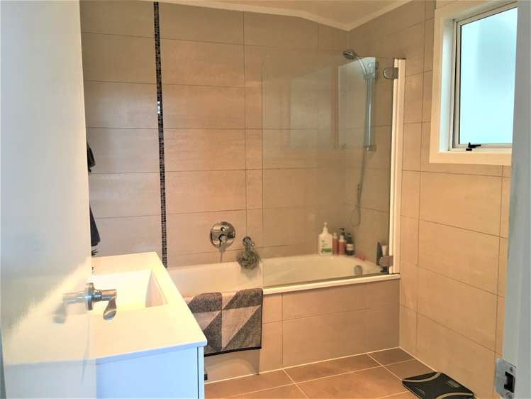 20 Trelawn Place Cockle Bay_15