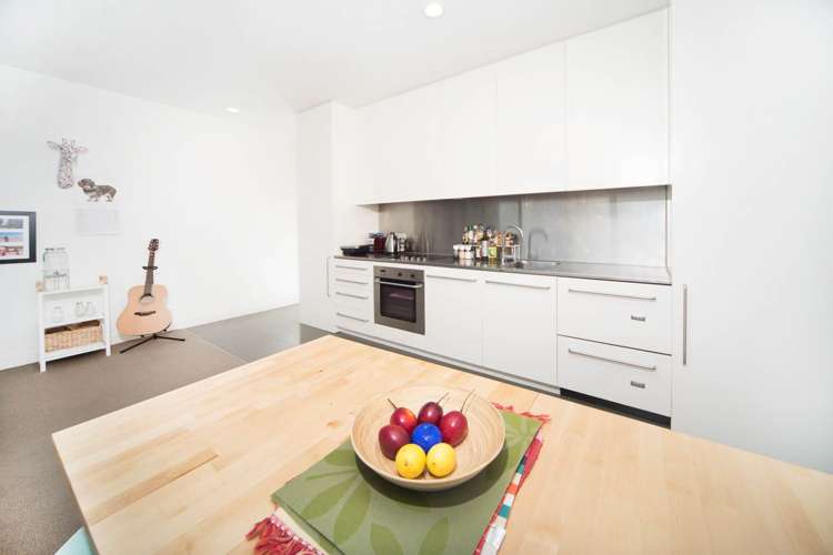 3a/4 Fisher-Point Drive Auckland Central_6