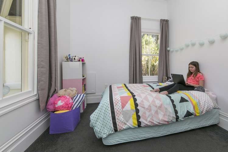 28 Cambridge Road Riverhead_14