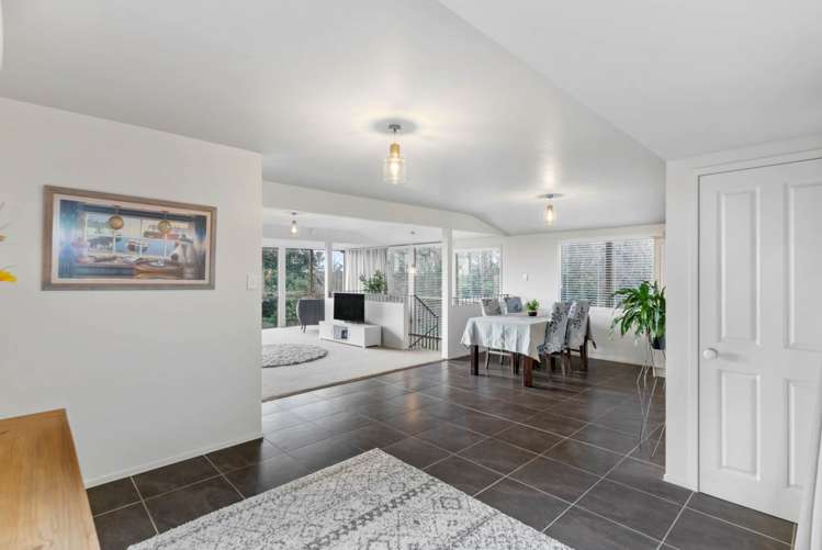 5 Cromwell Place Pukekohe_12