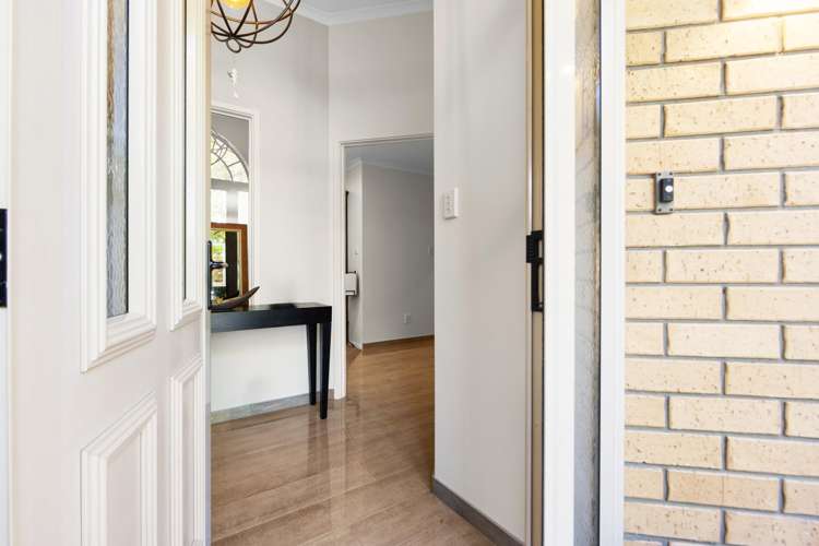 12 Mahuri Street Parklands_23