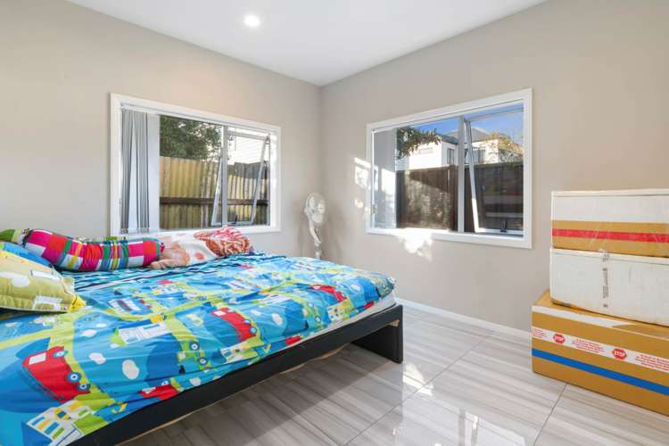 16 Farnborough Crescent Mangere_17