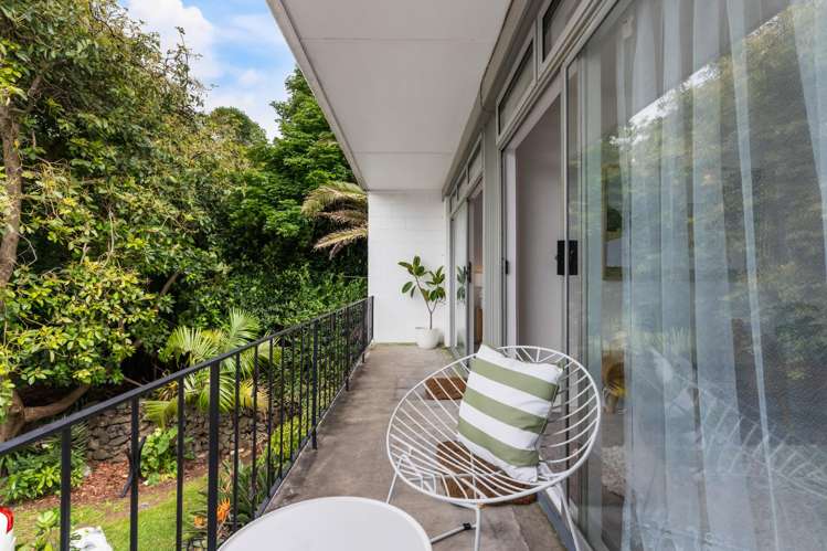 8/35 Saint Lukes Road Mount Albert_12