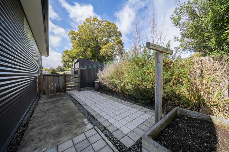 25 Motu-Au Close Manapouri_23