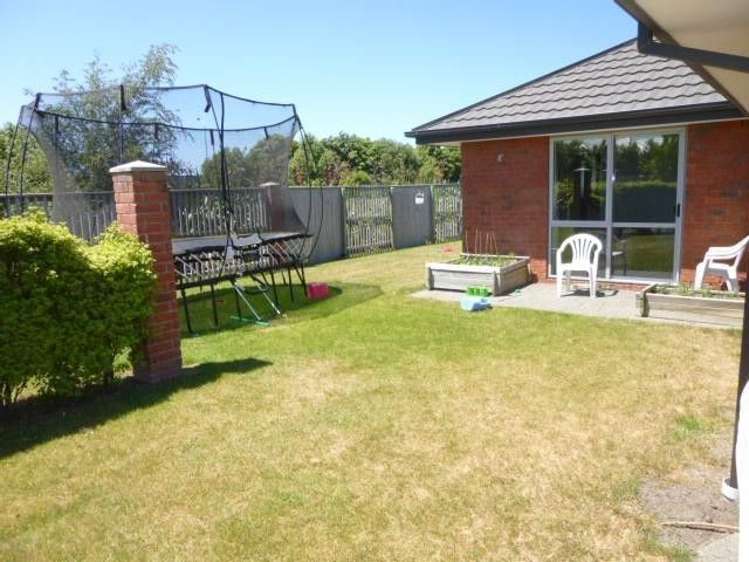 4 Glen Arrife Place Wigram_14