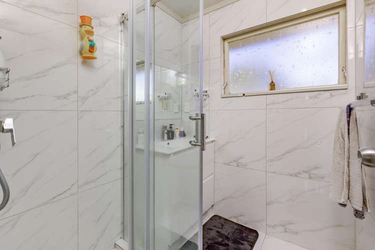 2/9 Hain Avenue Mangere East_11