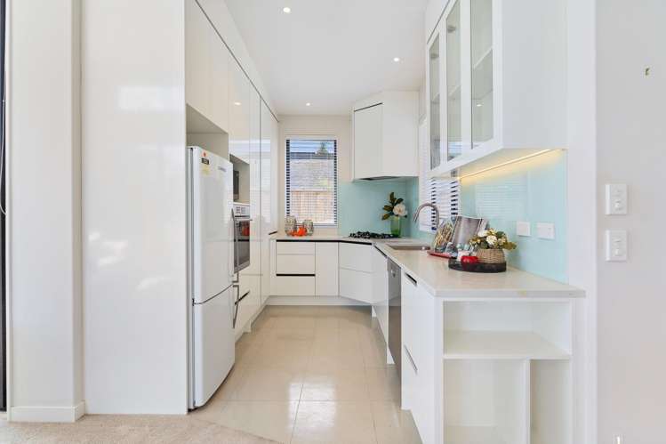 36 Matahae Drive Flat Bush_7