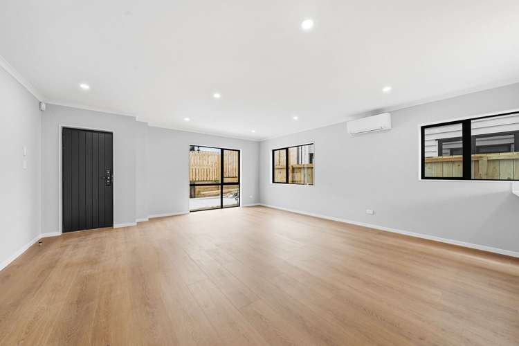 9 Eastglen Road Glen Eden_23