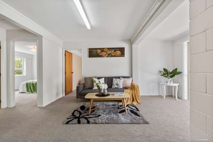 2/81 Raleigh Road Northcote_4