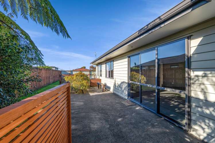 40 Montague Grove Stratford_25