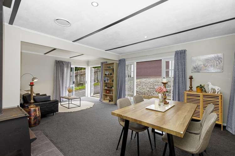 81 Bird Grove Stokes Valley_8