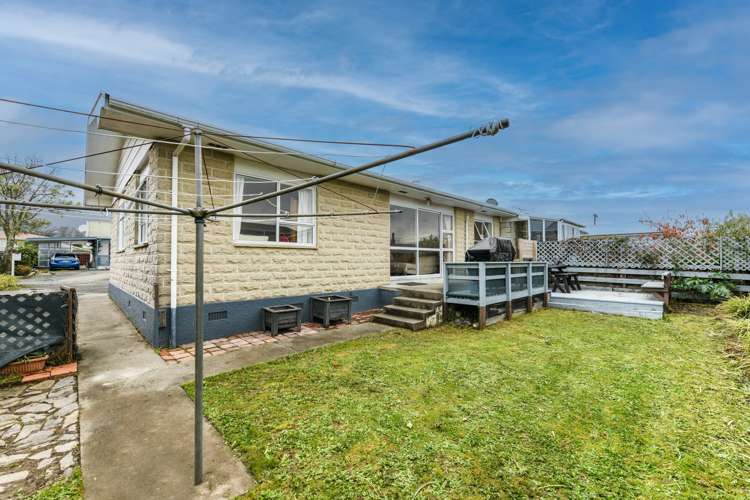 2/7 Hereford Street Stoke_12