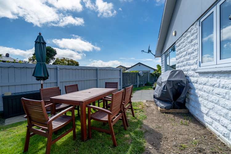 99a Easther Crescent Kew_25