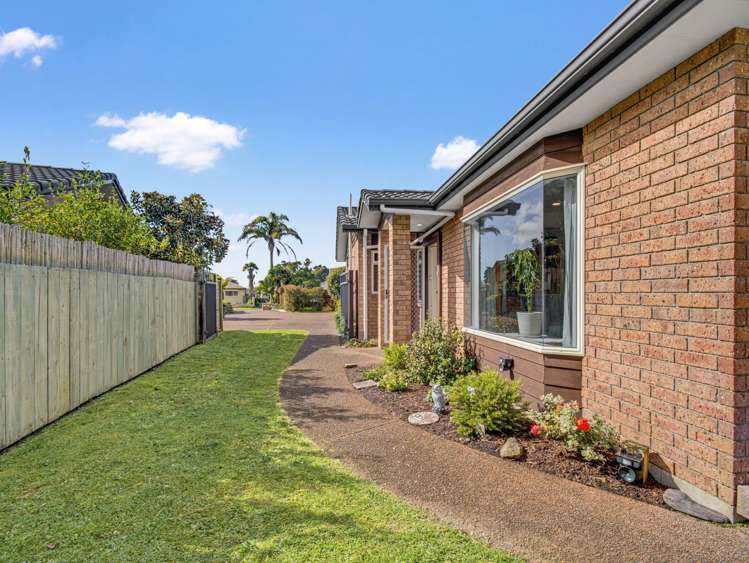 8 Chalmers Close Orewa_15