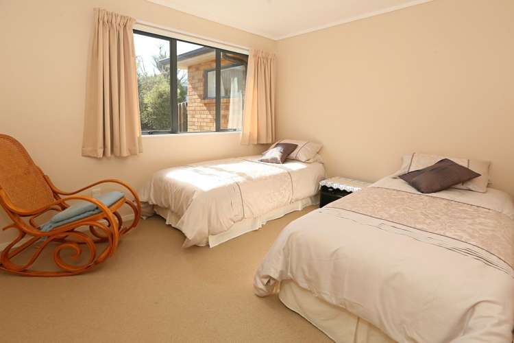 16a Divich Avenue Te Atatu South_9