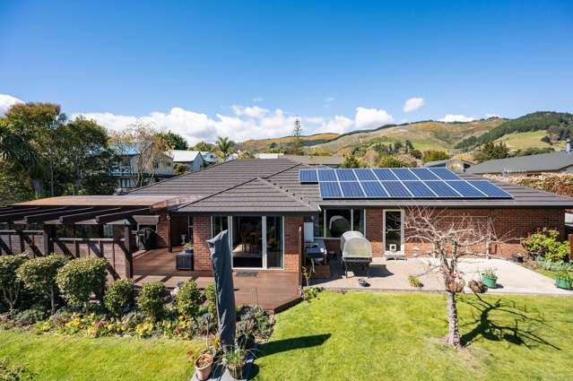 Private, Sunny & Beautifully Presented