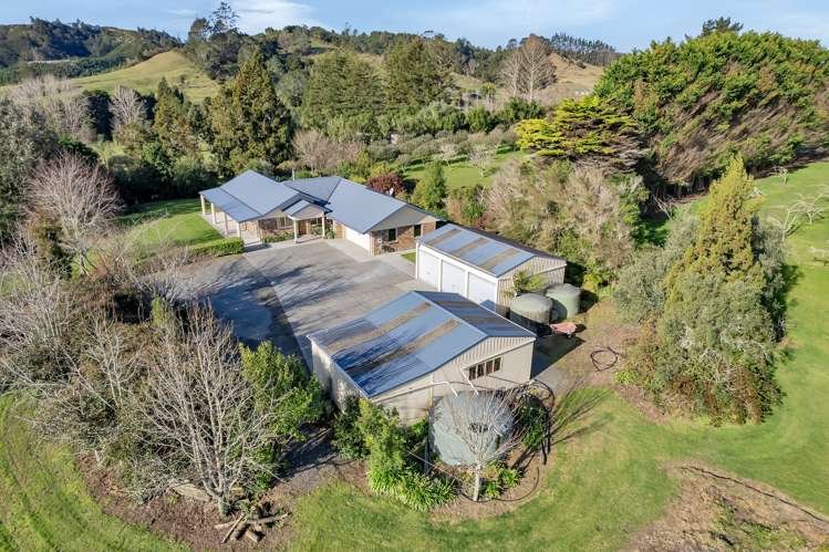 86 Main Road Kauri_16