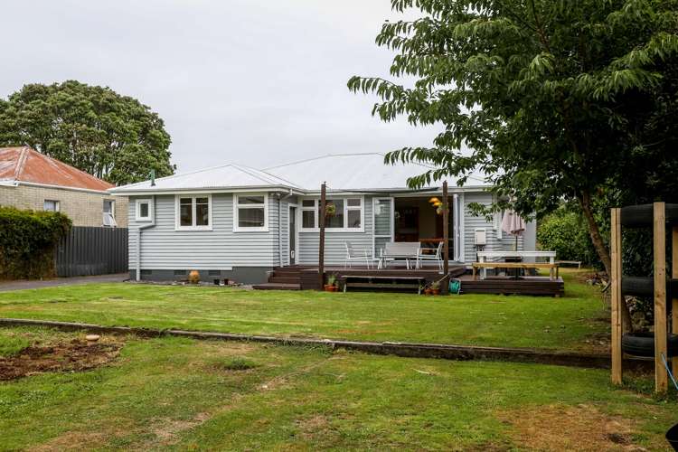 43 Cumming Street Okato_16