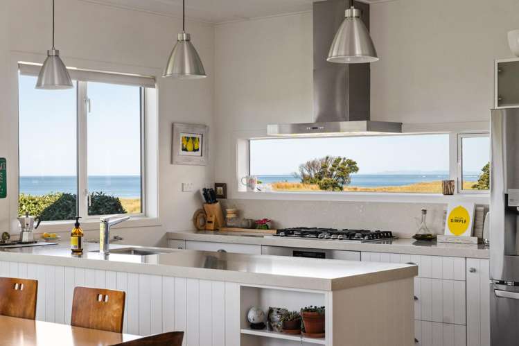 41 Moana Road Okitu_1