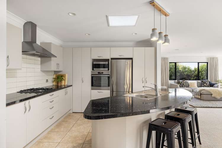 32 Bellbird Rise Pyes Pa_4