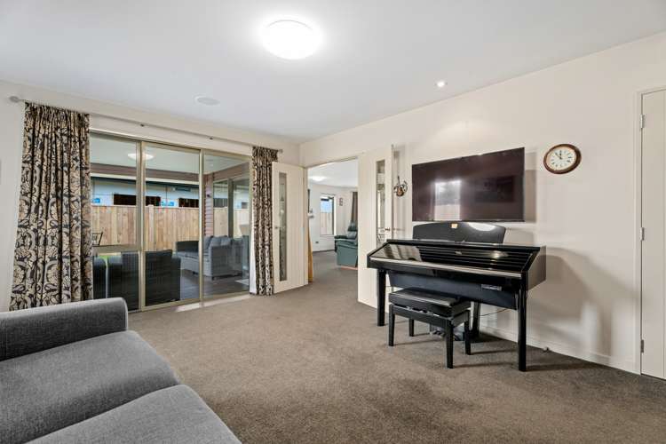 992 Aubrey Road Albert Town_7