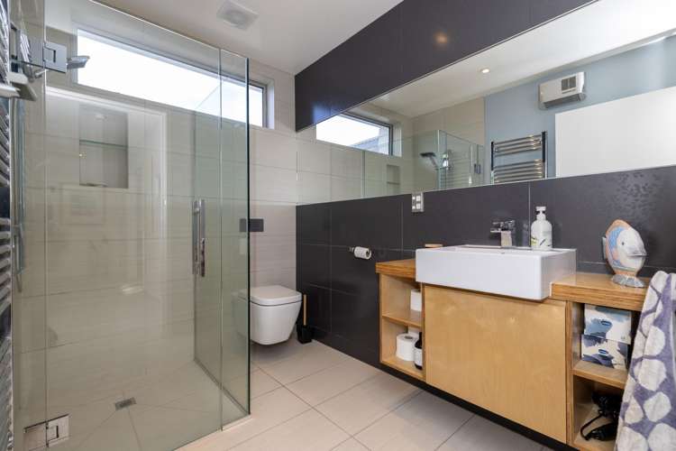 5 Wharemauku Road Raumati Beach_11