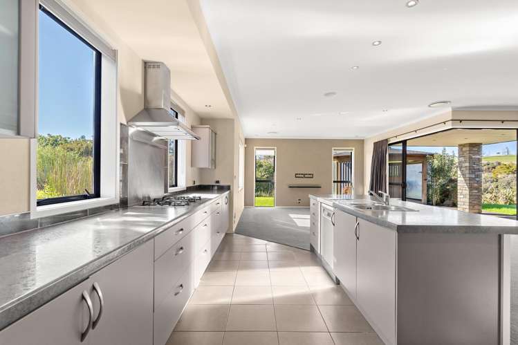 131 Foster Road Kumeu_13