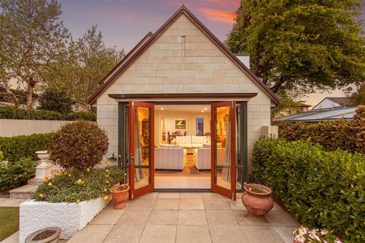 2/124 Leinster Road Merivale_18