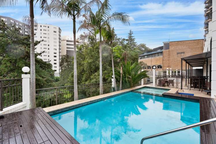 9P/100 Greys Avenue Auckland Central_2