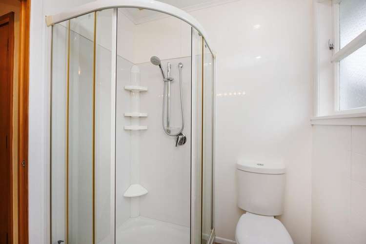 2 Lind Street Kimbolton_11