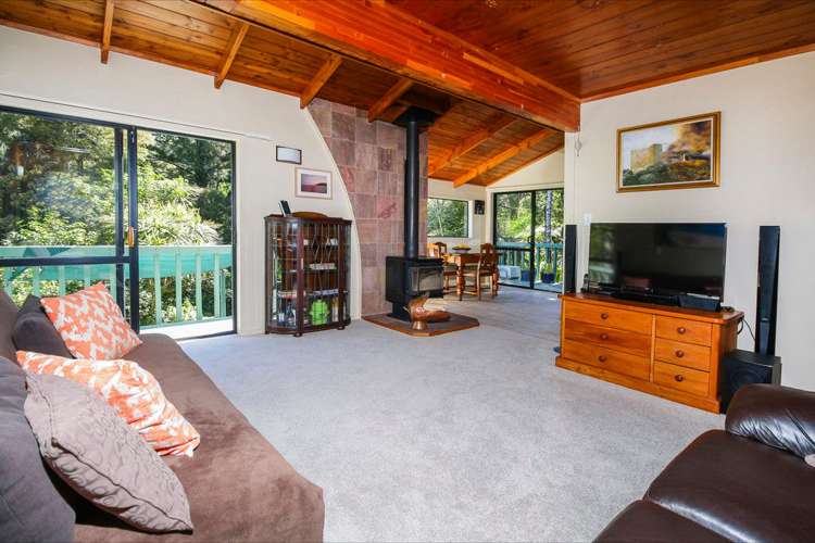 22 Valley Road Titirangi_6