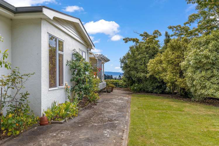 2 Whitby Road Britannia Heights_14