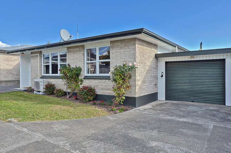 2/65 Middle Road Havelock North_14