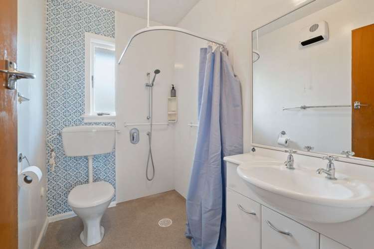 2/566 Gloucester Street Linwood_6