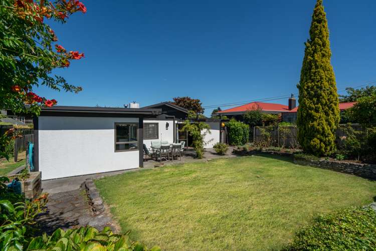 2/15 Mere Road Taupo_17